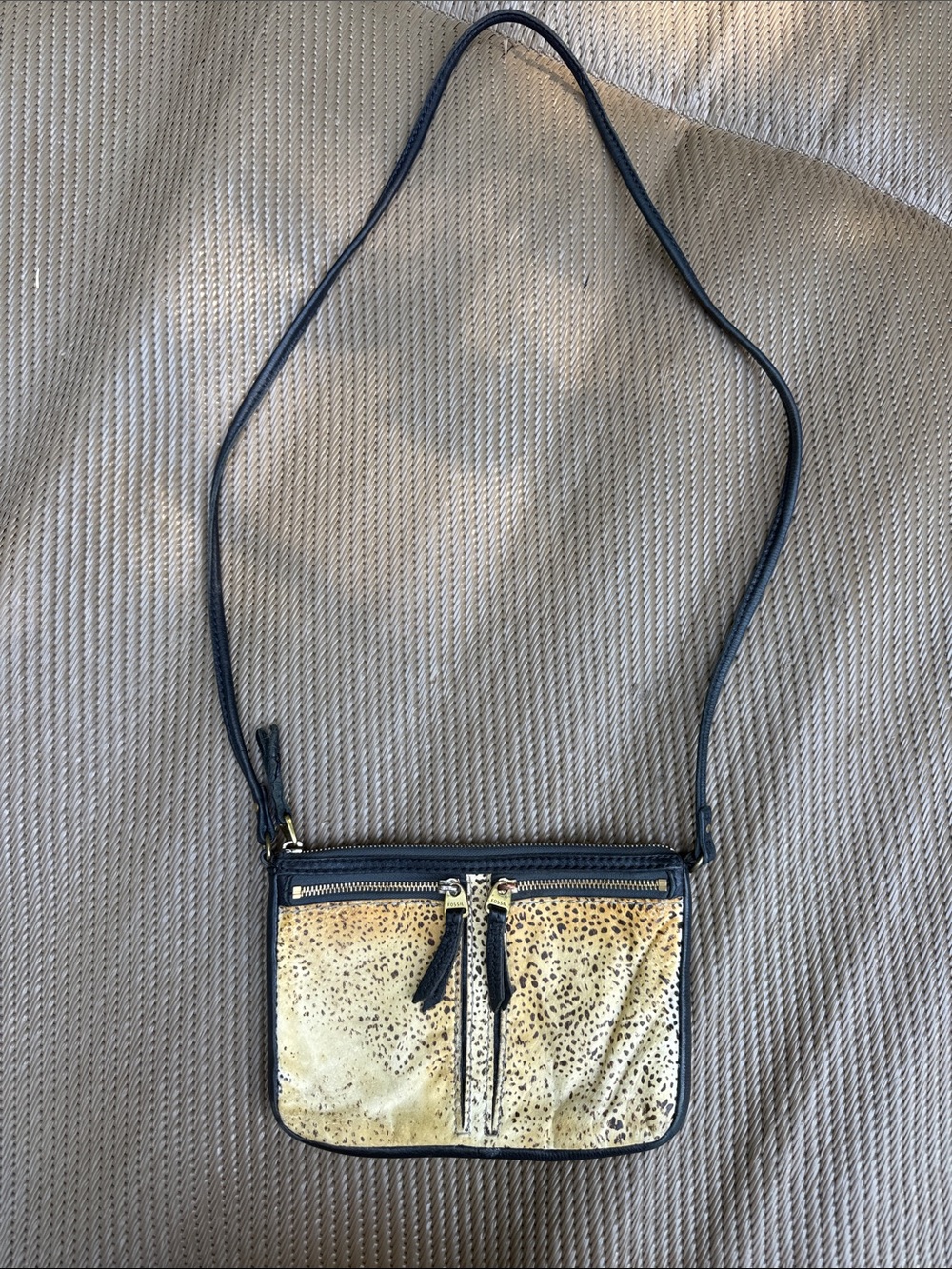 Fossil Elize Black Leather Crossbody Purse Bag Spotted